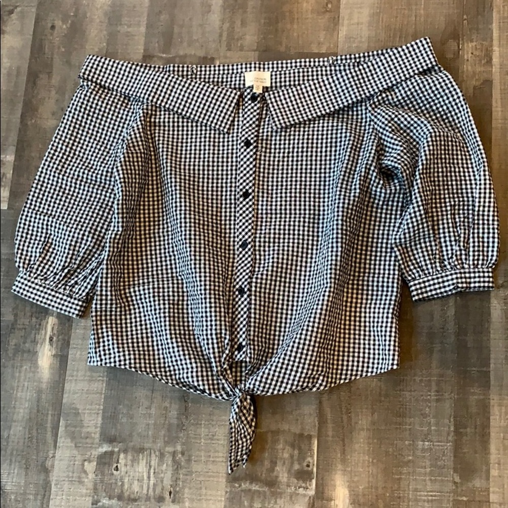 Medium checkered Caution to the Wind top